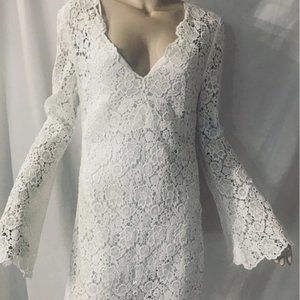 DIANE VON FURSTENBERG HIPPOLYTE WHITE FLORAL MINI DRESS SZ 2